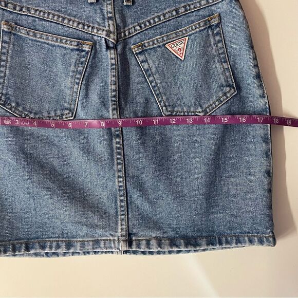 Vintage Guess Medium Wash Blue Denim Mini Skirt Size 28 26" Waist EUC - Picture 5 of 13